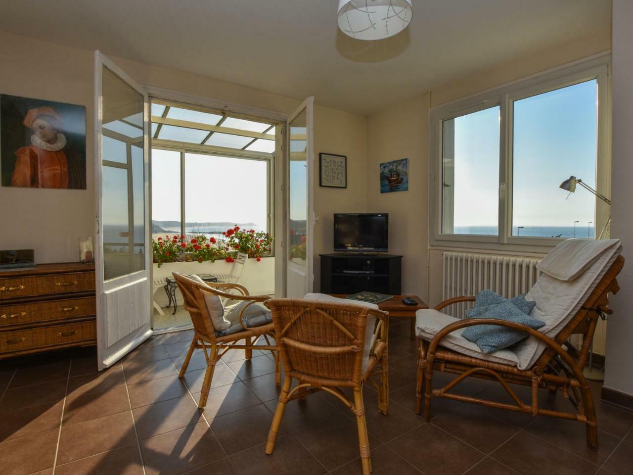 Beautiful Holiday Home With Sea View In Erquy Exterior photo